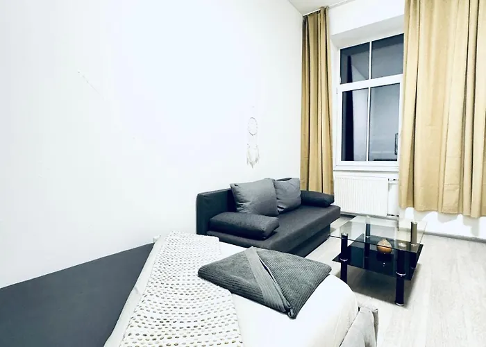 With Kitchen, 7 Minutes From Ottakring Apartment Vienna