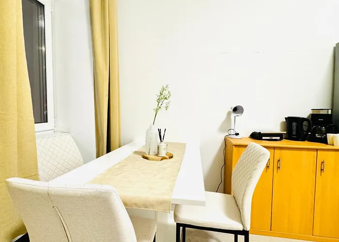 Apartment With Kitchen, 7 Minutes From Ottakring *